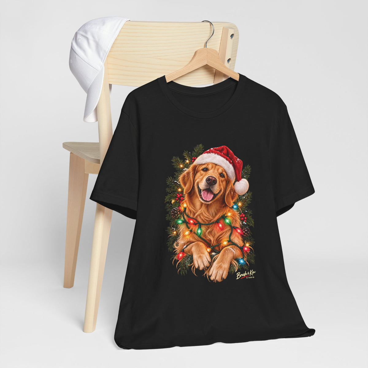 Christmas Golden Retriever Tee — Santa Hat with Holiday Lights